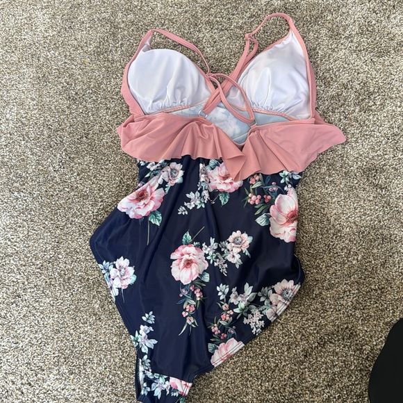 Summer Mae Maternity swim suit XL Never worn, no tags - Picture 2 of 5